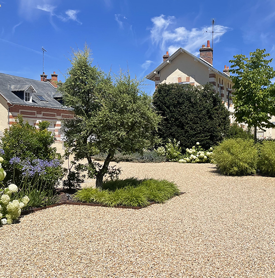 Allée paysagée - paysagiste pisciniste Tours Amboise