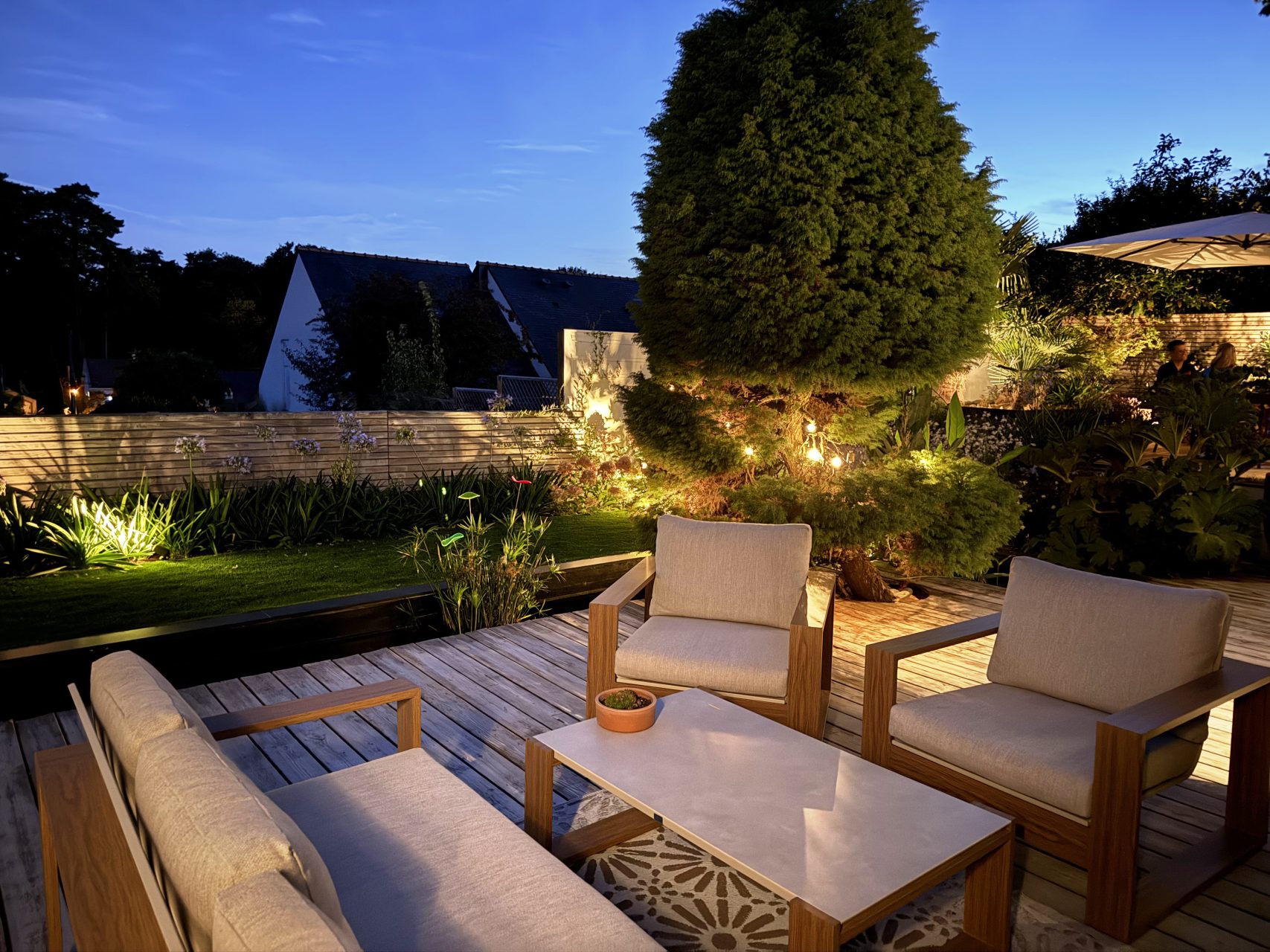Eclairage terrasse à la nuit tombée